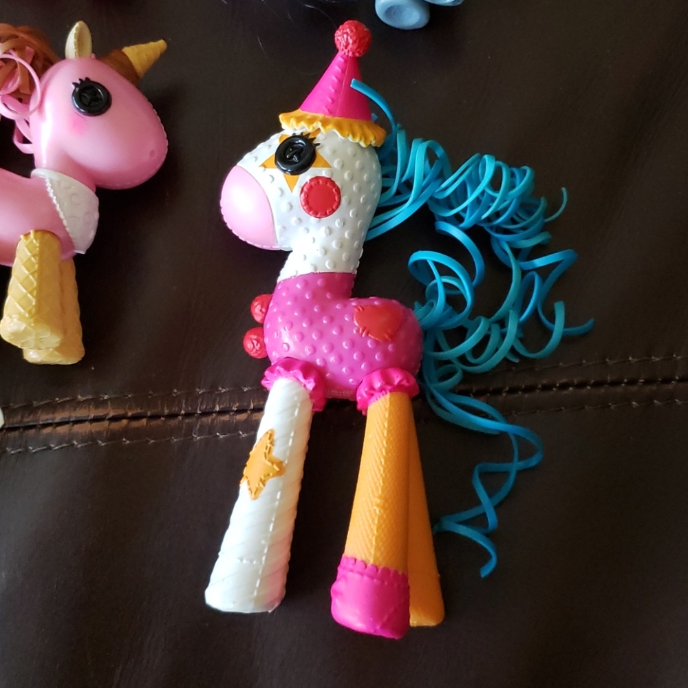 Toys - Picture 2 of 6